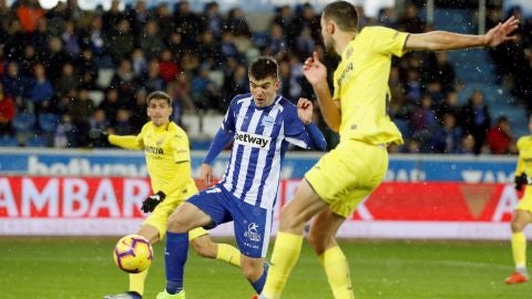 Mart&iacute;n Aguirregabiria, en acci&oacute;n ante el Villarreal