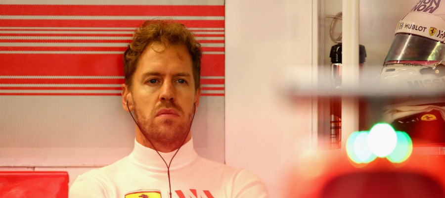 Vettel, en el box de Ferrari Vettel, en el box de Ferrari