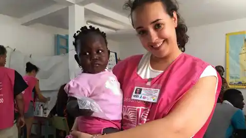 Olaya Concepción, farmacéutica asturiana voluntaria en Senegal Dos farmacéuticas asturianas pestarán asistencia en Senegal