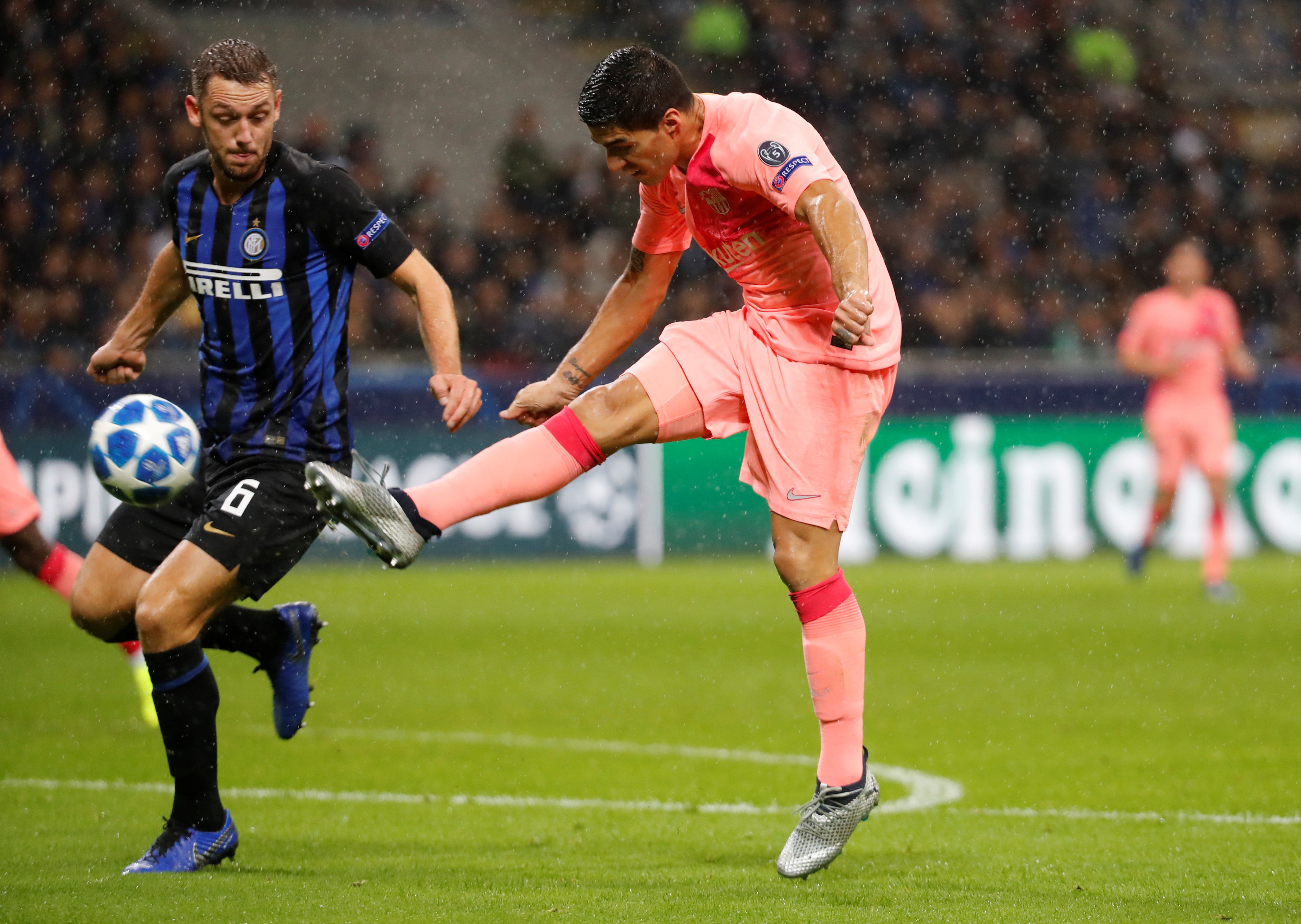 Inter 1-1 Barcelona | Los azulgranas cierran el pase a octavos tras empatar con gol de Malcom Inter 1-1 Barcelona | Los azulgranas cierran el pase a octavos tras empatar con gol de Malcom