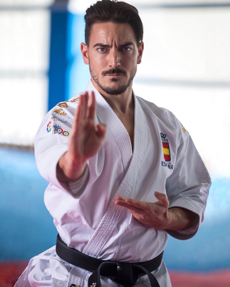 Ryo Kiyuna suma su triple título de kata; el español Damián Quintero logra la plata Ryo Kiyuna suma su triple título de kata; el español Damián Quintero logra la plata