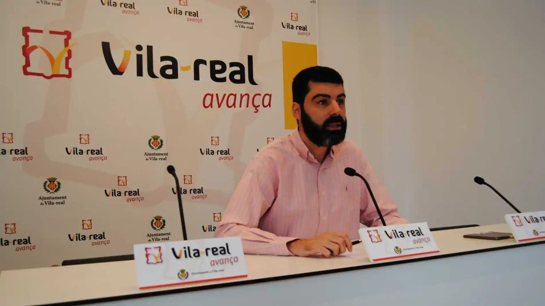 El regidor de Serveis Socials Álvaro Escorihuela ha desglosat la xifra econòmica que aporta el consell a la regidoria. 