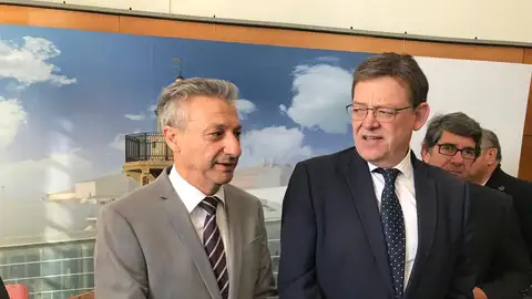 El presidente de PortCastelló, Francisco Toledo, junto al president de la Generalitat, Ximo Puig. PORTCASTELLÓ