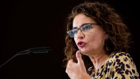 La ministra de Hacienda, Mar&iacute;a Jes&uacute;s Montero, en un acto