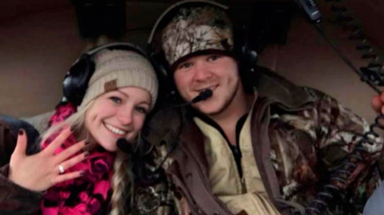 Unos recién casados mueren en un accidente de helicóptero cuando regresaban a casa tras la boda Unos recién casados mueren en un accidente de helicóptero cuando regresaban a casa tras la boda