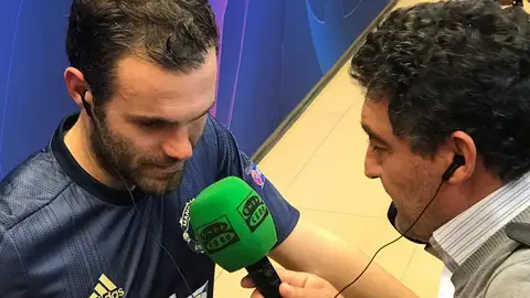 Juan Mata en Onda Cero con Alfredo Martínez. Juan Mata en Onda Cero con Alfredo Martínez.