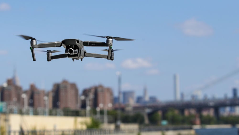 Un dron sobrevuela Nueva York