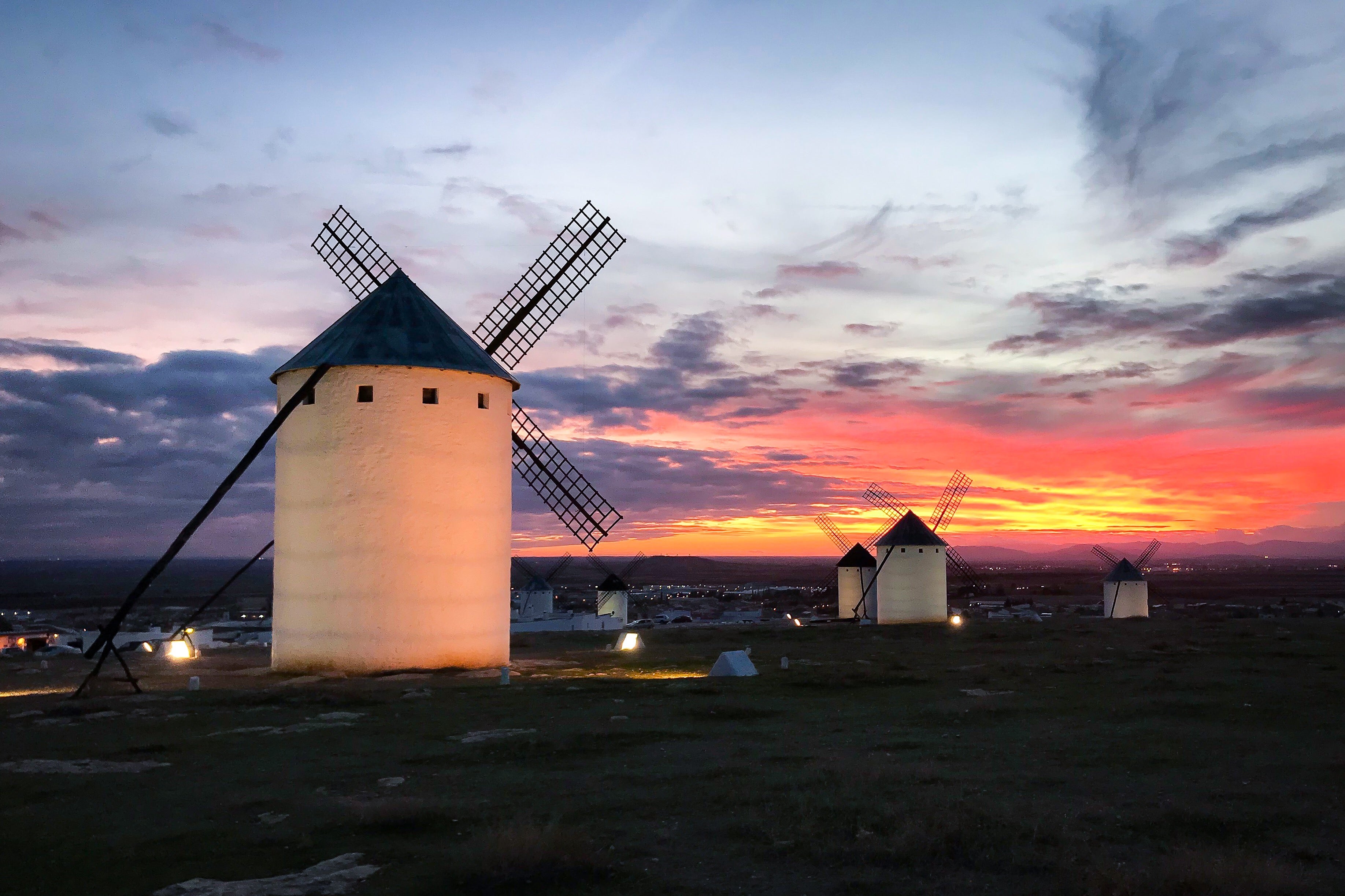 Santiago Lázaro anuncia suelo industrial barato e importantes inversiones en turismo Santiago Lázaro anuncia suelo industrial barato e importantes inversiones en turismo