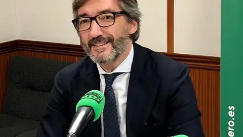 Iñaki Oryarzabal en Álava en la onda Entrevista al presidente del Partido Popular Alavés.