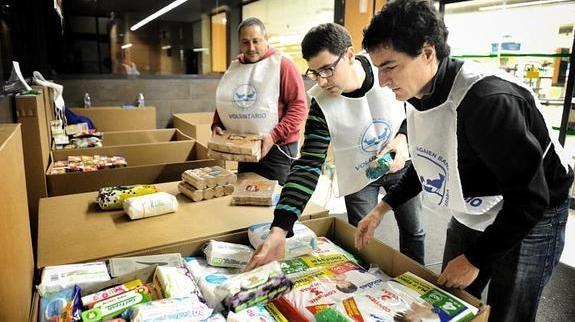 El Banco de Alimentos organiza hasta el próximo domingo la 6ª Gran Recogida en 167 centros de alimentación repartidos por toda la provincia El Banco de Alimentos organiza hasta el próximo domingo la 6ª Gran Recogida en 167 centros de alimentación repartidos por toda la provincia