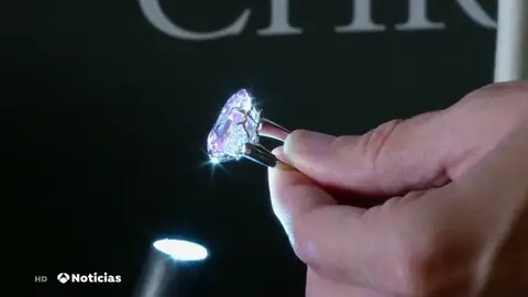 Sale a subasta un diamante rosa de 19 quilates y corte rectangular Sale a subasta un diamante rosa de 19 quilates y corte rectangular