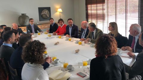 Reuni&oacute;n de representantes de Cedelco con Pablo Ruz, presidente del PP de Elche