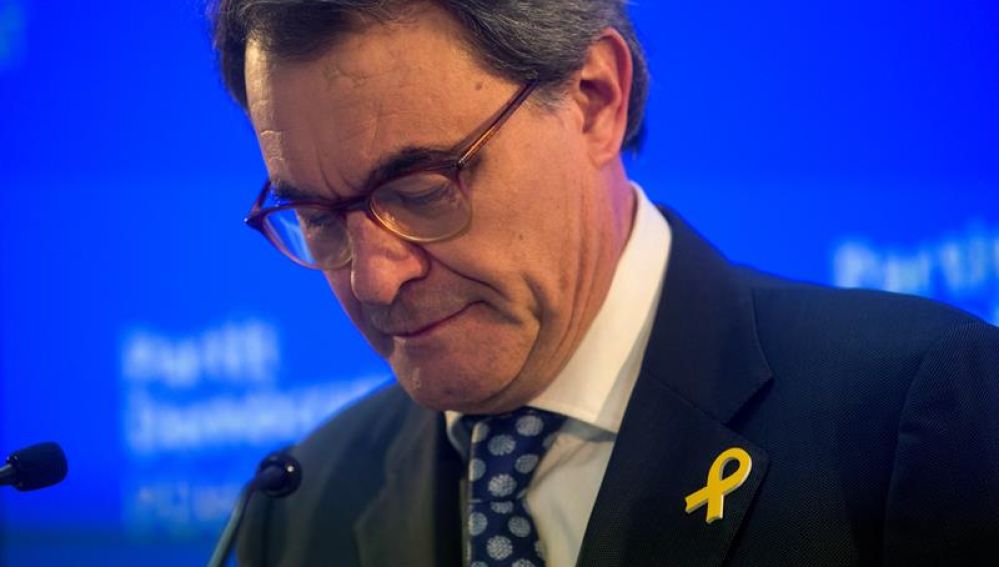 El Tribunal de Cuentas aumenta la condena a Artur Mas por el referéndum del 9N El Tribunal de Cuentas aumenta la condena a Artur Mas por el referéndum del 9N