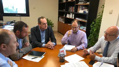 El alcalde de Elche se ha reunido con el director general Tributos de la Generalitat El alcalde de Elche se ha reunido con el director general Tributos de la Generalitat