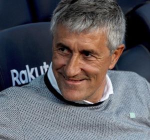 Setién, en el Camp Nou, con el Betis. Setién, en el Camp Nou, con el Betis.