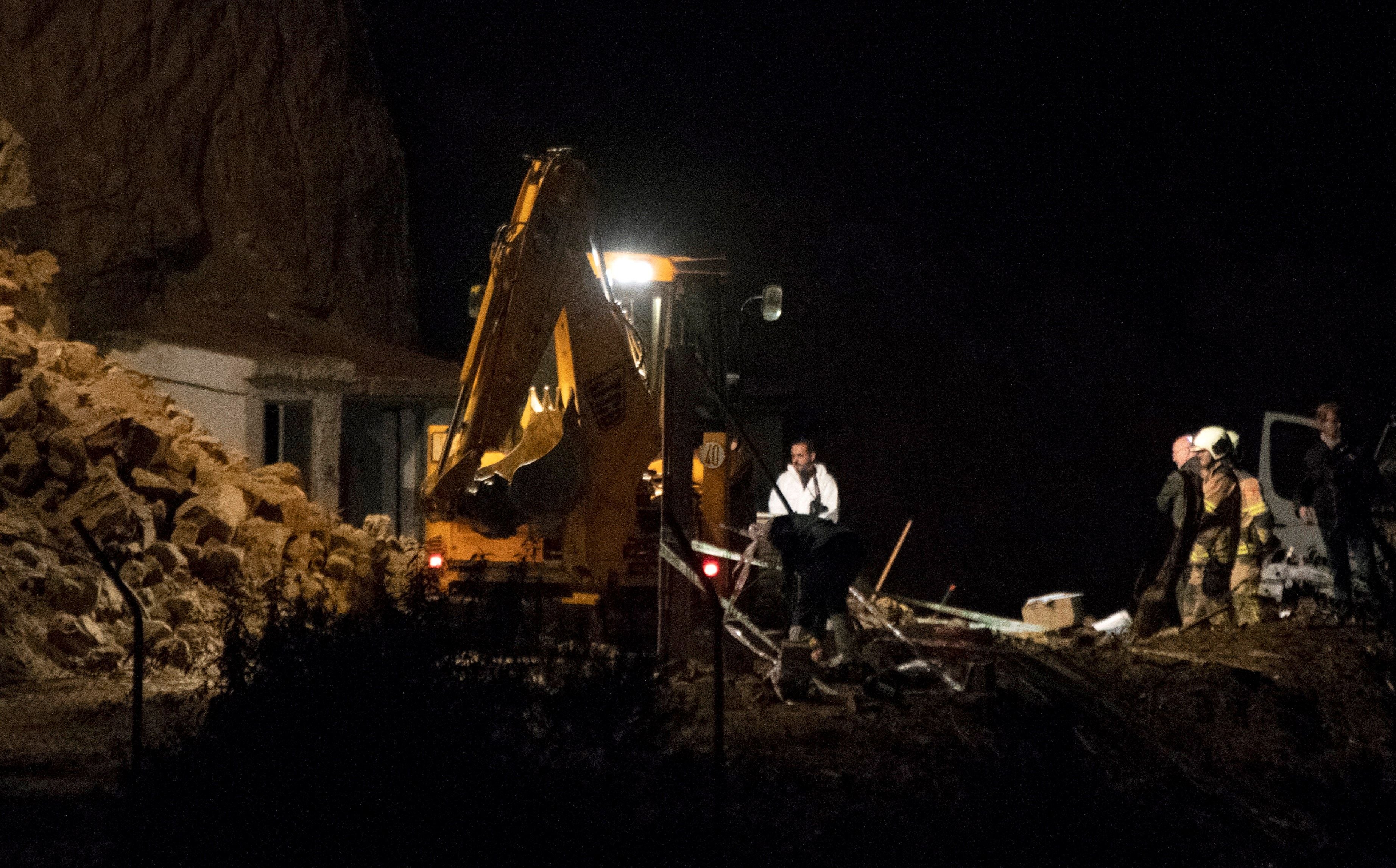 Guadix afronta consternada la tragedia de la pirotecnia, emblema de la ciudad Guadix afronta consternada la tragedia de la pirotecnia, emblema de la ciudad