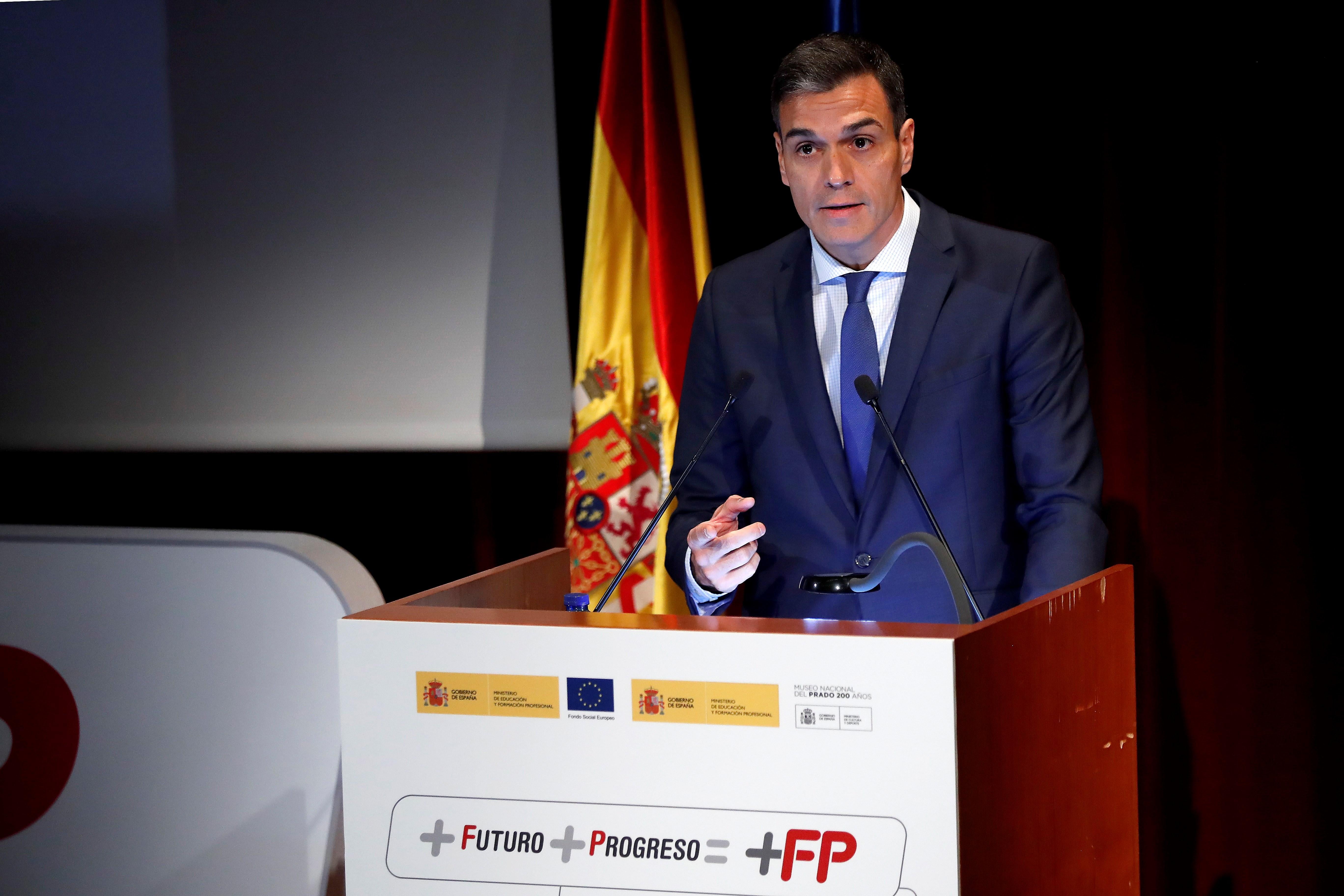 Sánchez anuncia la inclusión de la ciberseguridad, la robótica, 'big data' y realidad virtual en la Formación Profesional Sánchez anuncia la inclusión de la ciberseguridad, la robótica, 'big data' y realidad virtual en la Formación Profesional