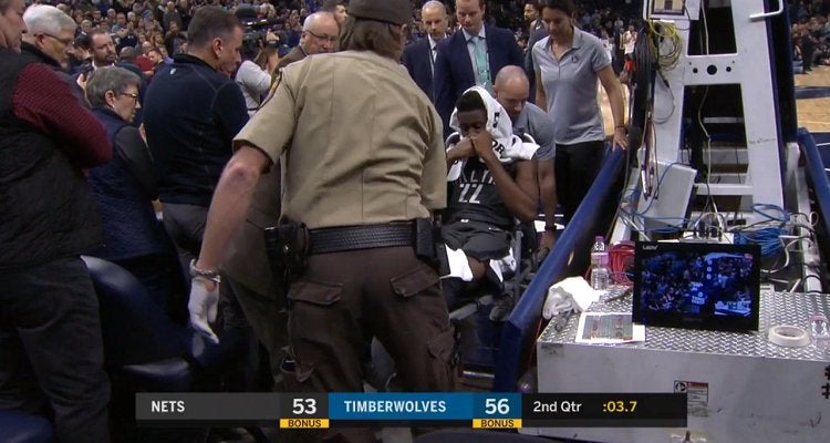 Escalofriante lesión de Caris LeVert: cae sobre su pierna derecha y enmudece al pabellón de los Timberwolves Escalofriante lesión de Caris LeVert: cae sobre su pierna derecha y enmudece al pabellón de los Timberwolves