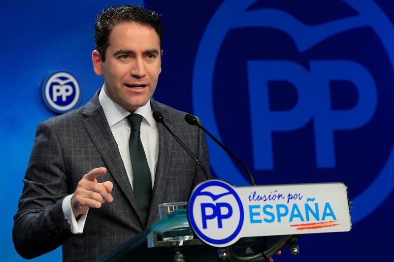 El PP recrimina que Sánchez abra "poco a poco" la puerta a prorrogar los Presupuestos de Rajoy que tachó de "muy malos" El PP recrimina que Sánchez abra "poco a poco" la puerta a prorrogar los Presupuestos de Rajoy que tachó de "muy malos"