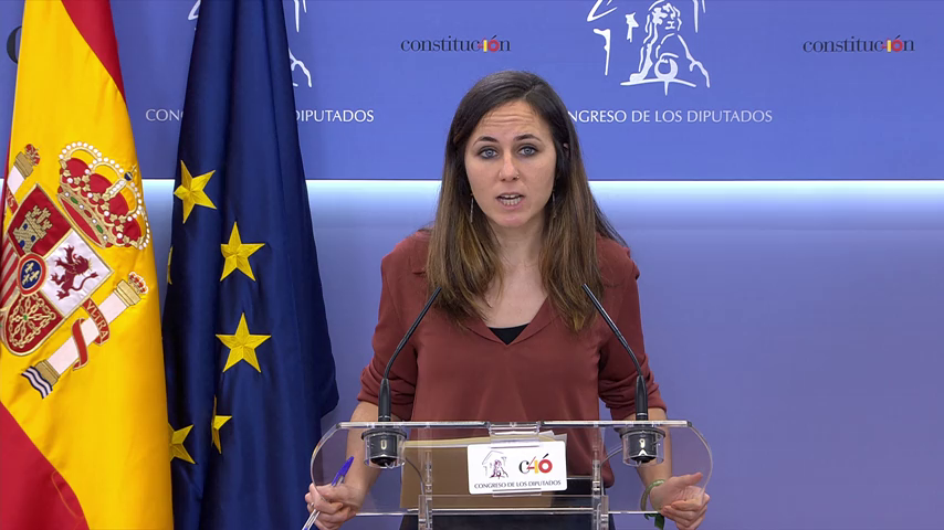 Podemos pide a Sánchez "más hechos y menos palabras" en su propuesta sobre suprimir la inviolabilidad del Rey Podemos pide a Sánchez "más hechos y menos palabras" en su propuesta sobre suprimir la inviolabilidad del Rey