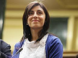 Ánxeles Vázquez denuncia que a Sareb, supervisada polo Goberno central, está a desafiuzar a familias e «parece que non cadra coa súa lei de vivenda» Ánxeles Vázquez denuncia que a Sareb, supervisada polo Goberno central, está a desafiuzar a familias e «parece que non cadra coa súa lei de vivenda»