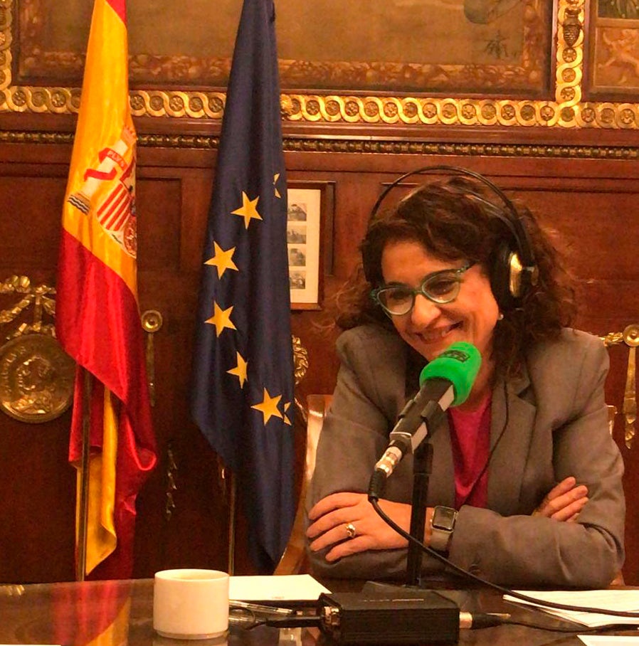 Montero, sobre por qué subió el impuesto de las hipotecas en Andalucía: "Una comunidad debe incrementar su fiscalidad si tiene potestad para ello" Montero, sobre por qué subió el impuesto de las hipotecas en Andalucía: "Una comunidad debe incrementar su fiscalidad si tiene potestad para ello"