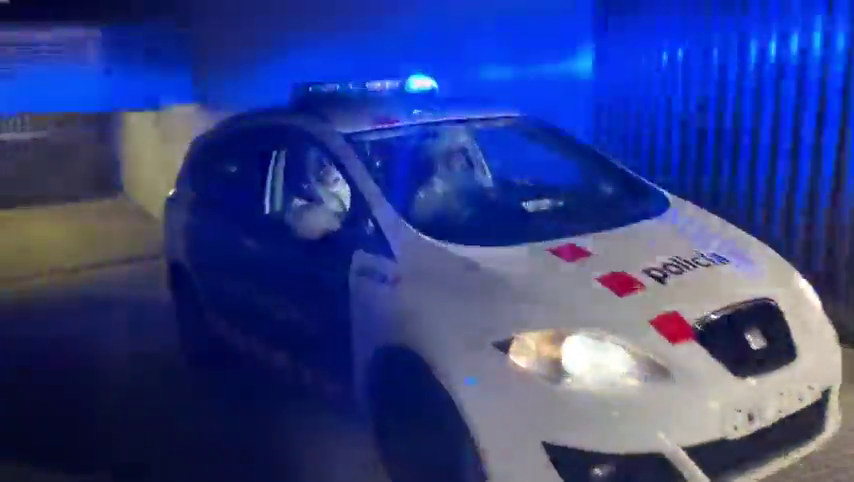 El Juez envía a prisión a cinco detenidos por la agresión sexual en Santa Coloma El Juez envía a prisión a cinco detenidos por la agresión sexual en Santa Coloma