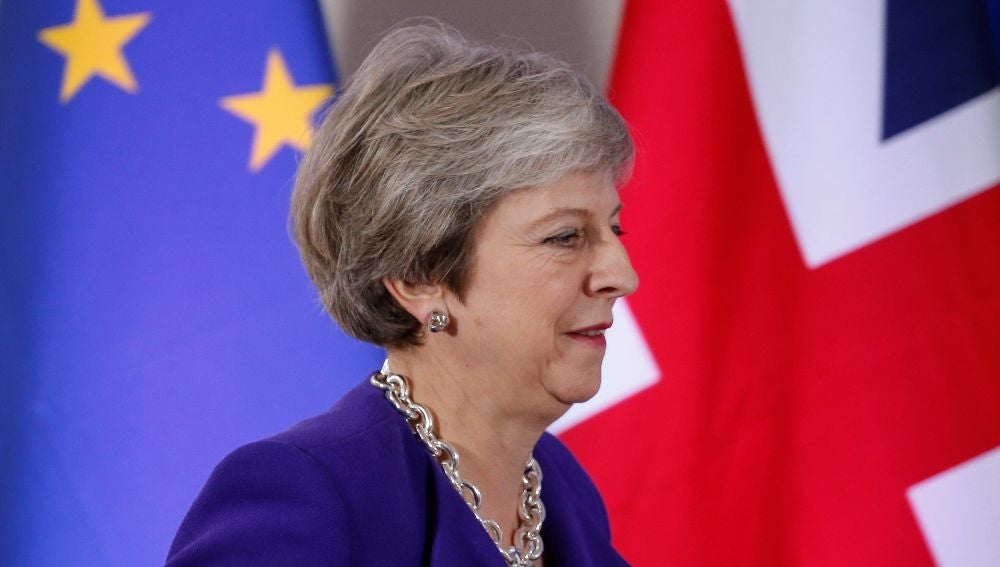 El Gobierno británico no someterá a votación la decisión de retrasar el voto sobre el "brexit" El Gobierno británico no someterá a votación la decisión de retrasar el voto sobre el "brexit"