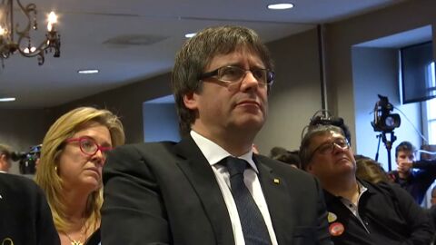 Puigdemont ofrece ser el n&uacute;mero dos de Junqueras en una lista unitaria para las elecciones europeas