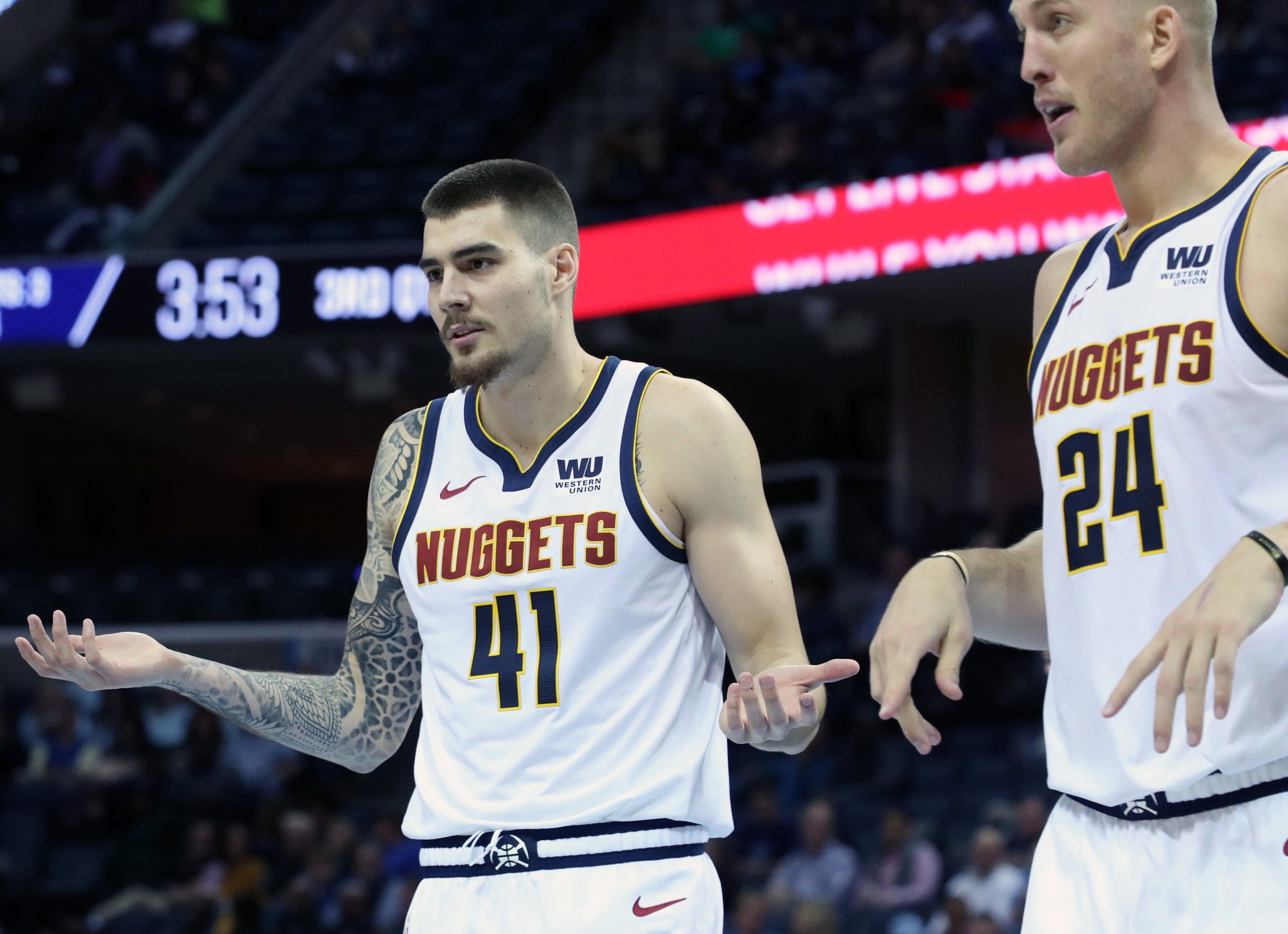 Juancho Hernangómez, titular en la derrota de los Nuggets ante los Rockets Juancho Hernangómez, titular en la derrota de los Nuggets ante los Rockets