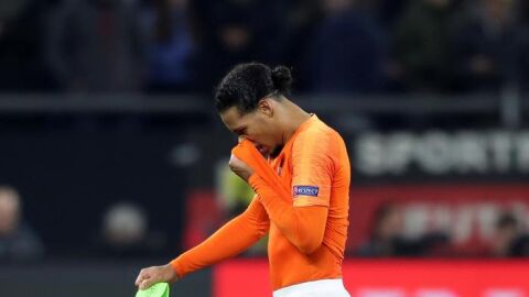 Van Dijk, en un partido con Holanda. 