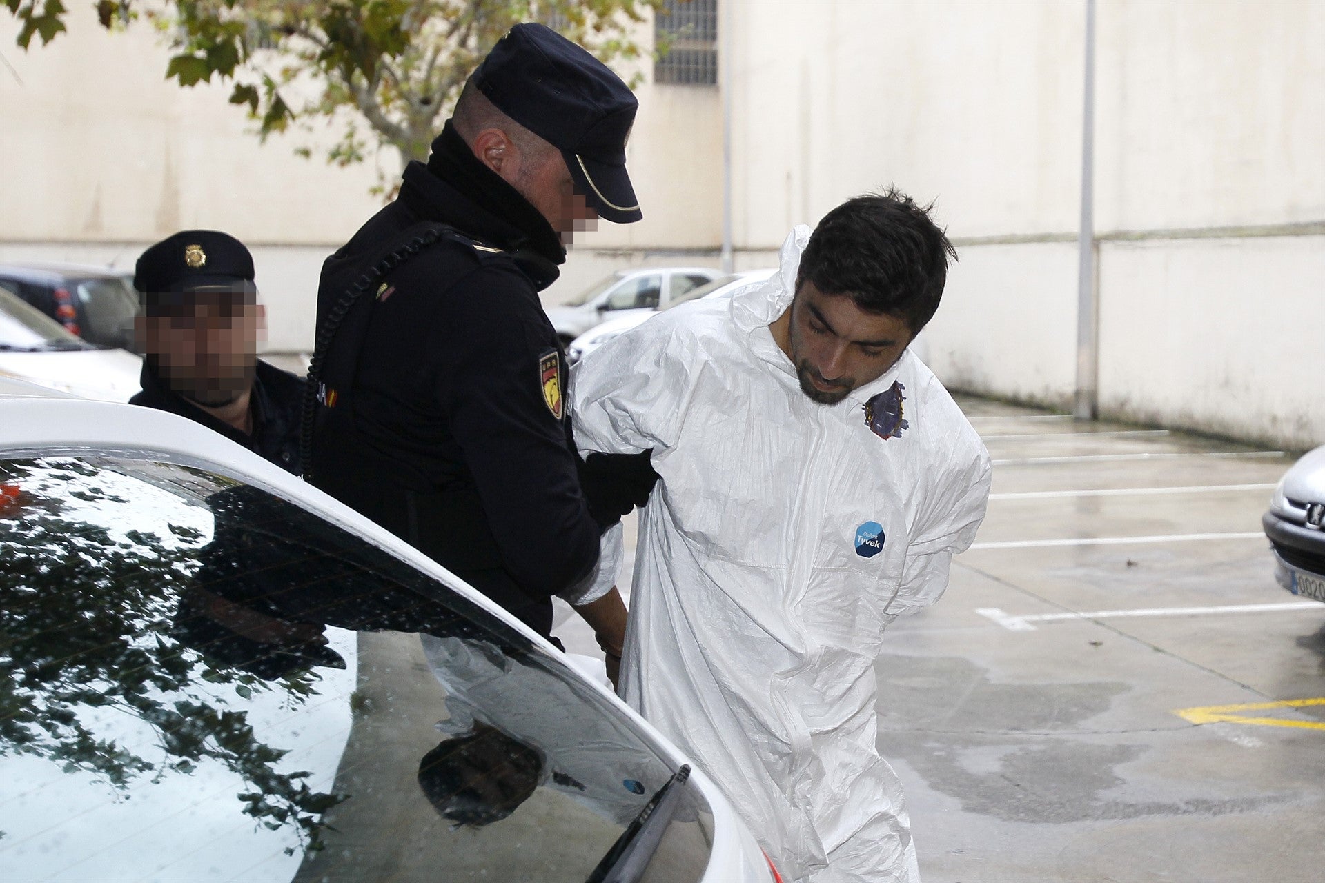 La Policía tramita un expediente disciplinario a los dos agentes que intervinieron en la denuncia de Sacramento Roca La Policía tramita un expediente disciplinario a los dos agentes que intervinieron en la denuncia de Sacramento Roca