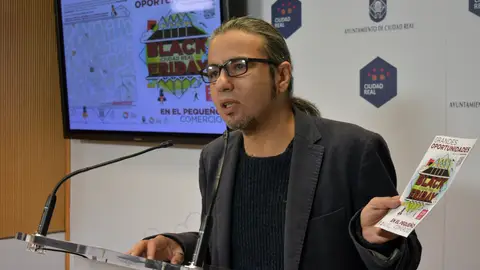 José Luis Herrera durante la presentación de la campaña del "Black Friday" José Luis Herrera durante la presentación de la campaña del "Black Friday"