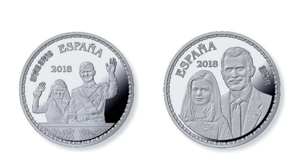Dos de las monedas de la nueva colección con motivo del 50 aniversario del Rey Felipe VI