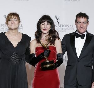 David Ito, Sonia Martínez, Esther Martínez Lobato y Álex Pina recogen el Emmy Internacional David Ito, Sonia Martínez, Esther Martínez Lobato y Álex Pina recogen el Emmy Internacional