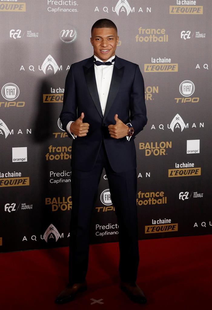 Kylian Mbappé, galardonado con el trofeo Kopa al mejor jugador sub-21 del año Kylian Mbappé, galardonado con el trofeo Kopa al mejor jugador sub-21 del año