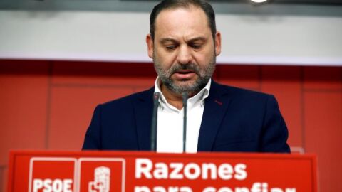 El ministro de Fomento, Jos&eacute; Luis &Aacute;balos