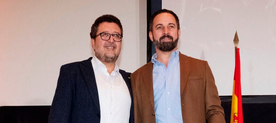 El presidente de Vox, Santiago Abascal, y el candidato a la presidencia de la Junta de Andalucía, Francisco Serrano El presidente de Vox, Santiago Abascal, y el candidato a la presidencia de la Junta de Andalucía, Francisco Serrano