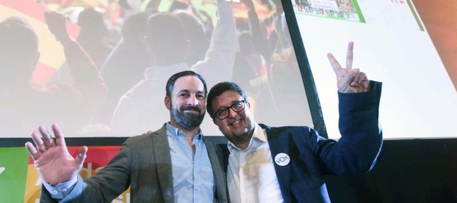 El presidente de Vox, Santiago Abascal, y el candidato a la presidencia de la Junta de Andalucía, Francisco Serrano El presidente de Vox, Santiago Abascal, y el candidato a la presidencia de la Junta de Andalucía, Francisco Serrano