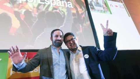 El presidente de Vox, Santiago Abascal, y el candidato a la presidencia de la Junta de Andaluc&iacute;a, Francisco Serrano