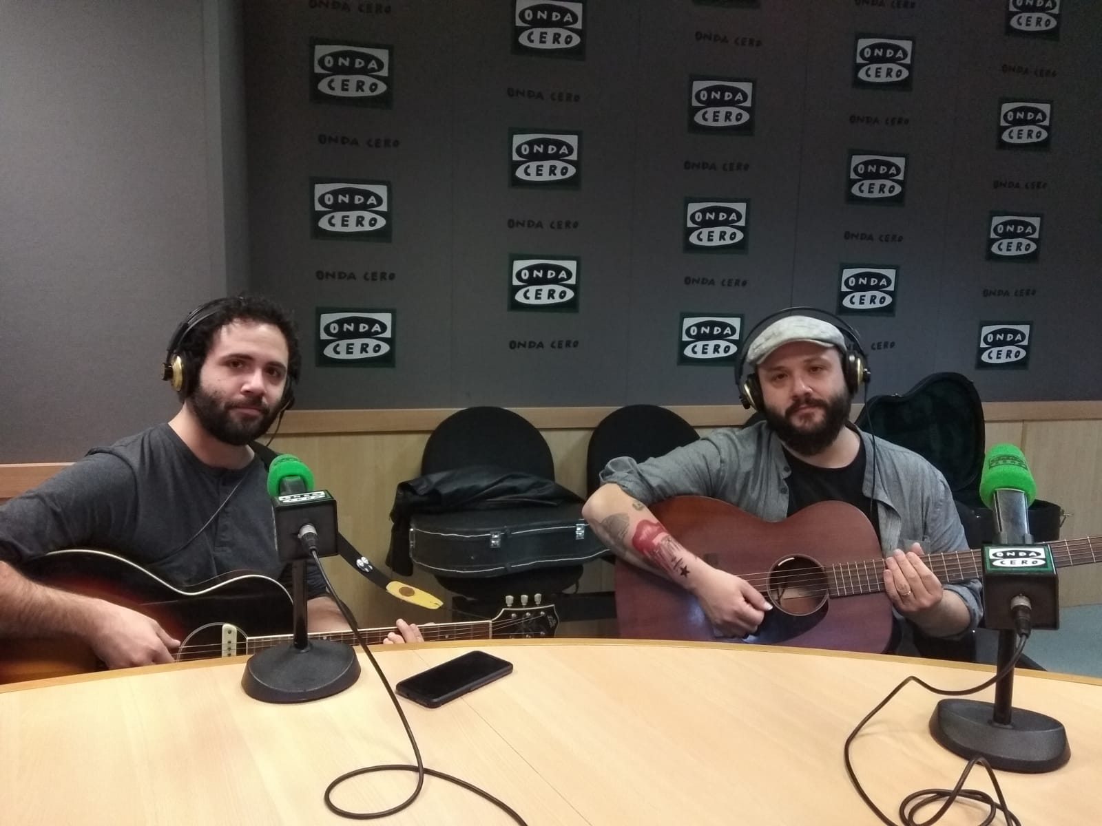 Entrevista a Sigarrito en Aquí en la Onda C.Valenciana Entrevista a Sigarrito en Aquí en la Onda C.Valenciana