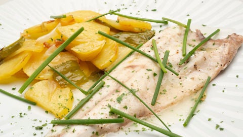 Karlos Argui&ntilde;ano en tu cocina: Lubina con patatas panaderas