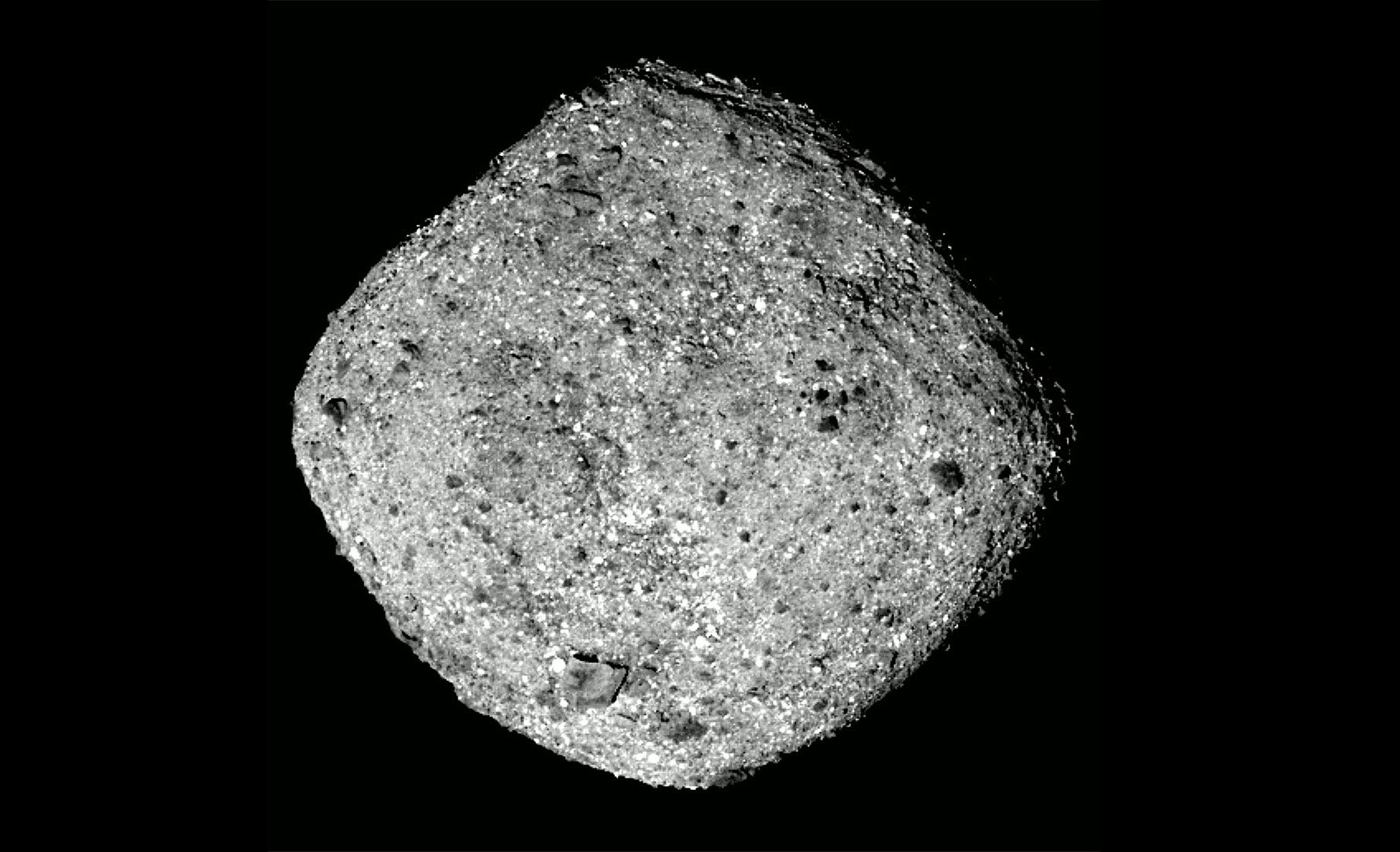Encuentran huellas de agua en el asteroide Bennu Encuentran huellas de agua en el asteroide Bennu