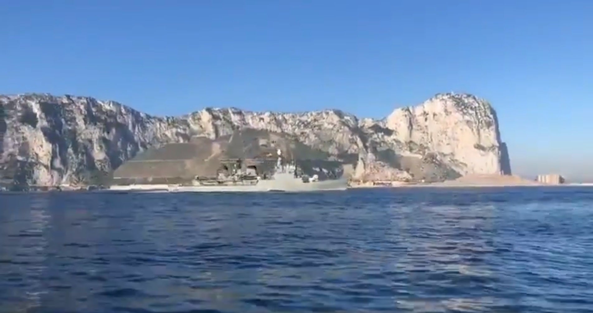 Gibraltar denuncia que una corbeta española ha navegado frente al Peñón con el himno de España Gibraltar denuncia que una corbeta española ha navegado frente al Peñón con el himno de España