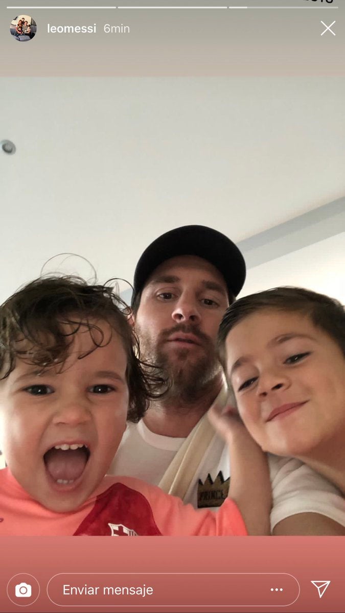 El 'troleo' del hijo de Messi: "Me dice 'yo soy del Liverpool', 'soy del Valencia', grita los goles del Madrid..." El 'troleo' del hijo de Messi: "Me dice 'yo soy del Liverpool', 'soy del Valencia', grita los goles del Madrid..."