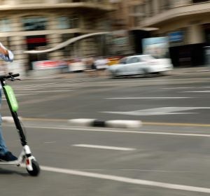Usuario de patinete eléctrico Usuario de patinete eléctrico
