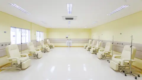 Sala de quimioterapia de un hospital Sala de quimioterapia de un hospital