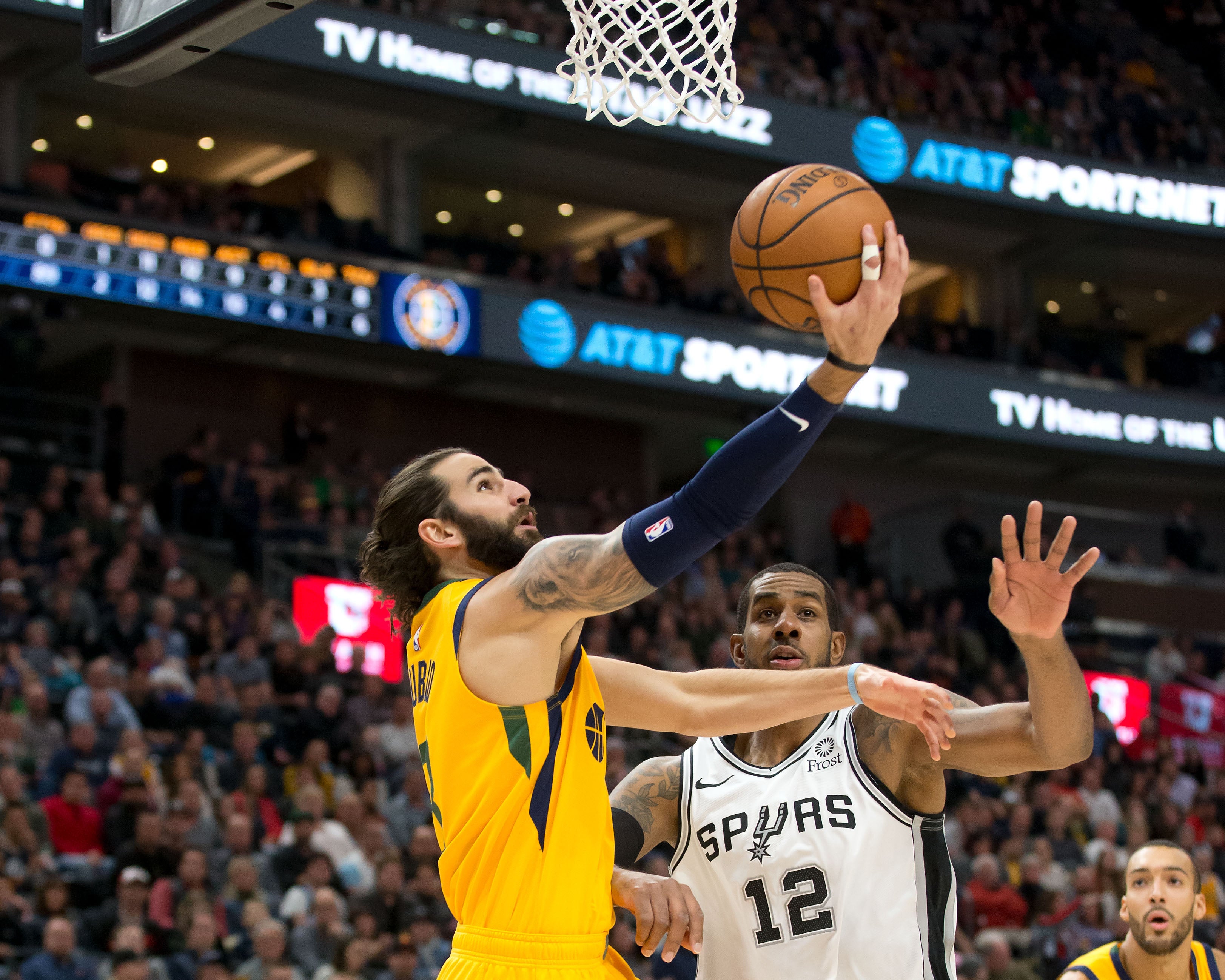 Ricky Rubio orquesta el recital ofensivo de los Utah Jazz ante los San Antonio Spurs Ricky Rubio orquesta el recital ofensivo de los Utah Jazz ante los San Antonio Spurs