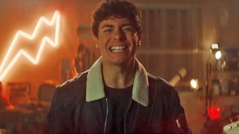 Alfred Garc&iacute;a en el videoclip de 'De La Tierra Hasta Marte'