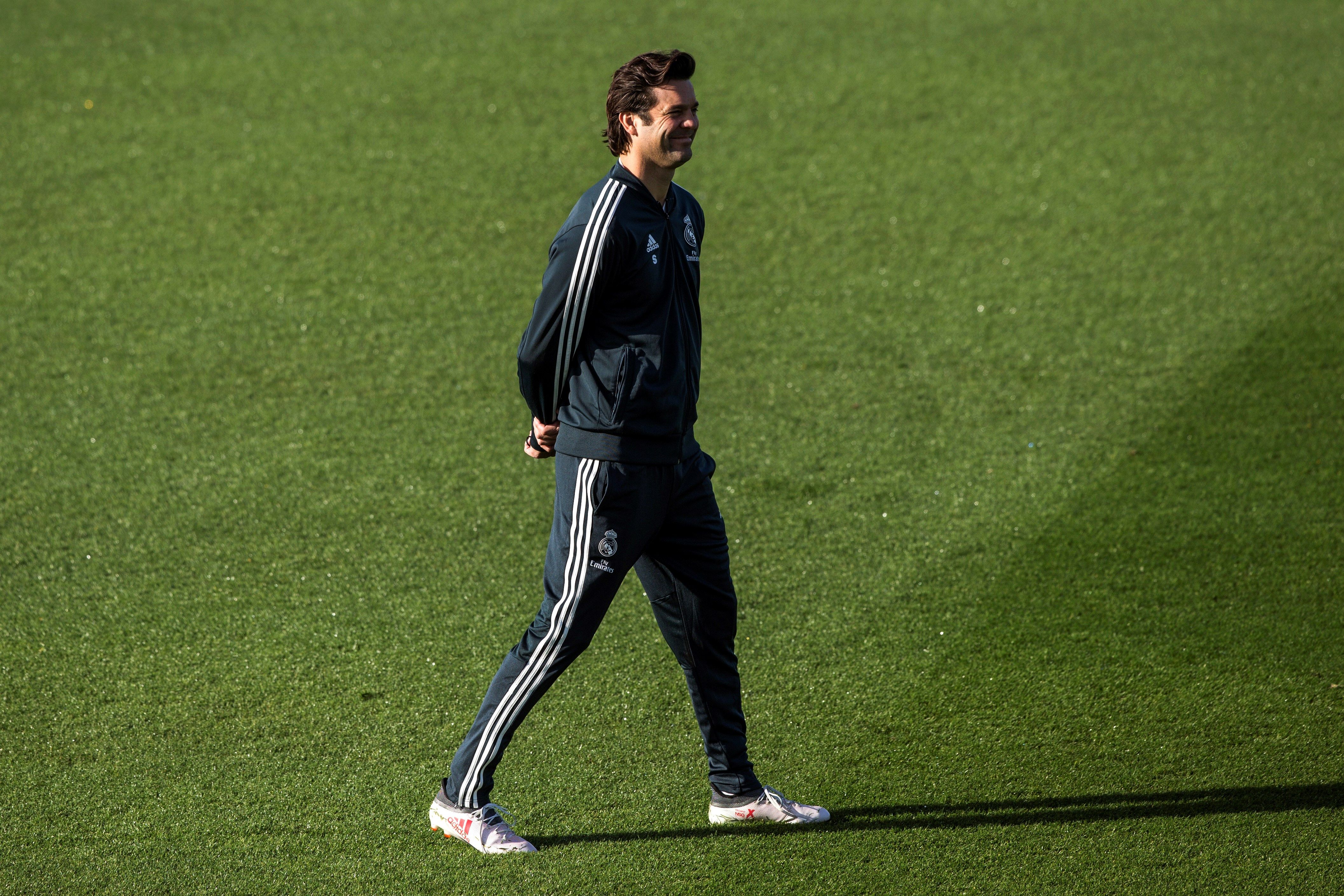 Solari: "No sé lo que dijo Simeone, le quiero y le respeto porque es un gran entrenador" Solari: "No sé lo que dijo Simeone, le quiero y le respeto porque es un gran entrenador"